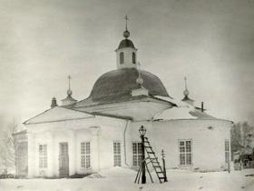 Воскресенье. Церковь Флора и Лавра