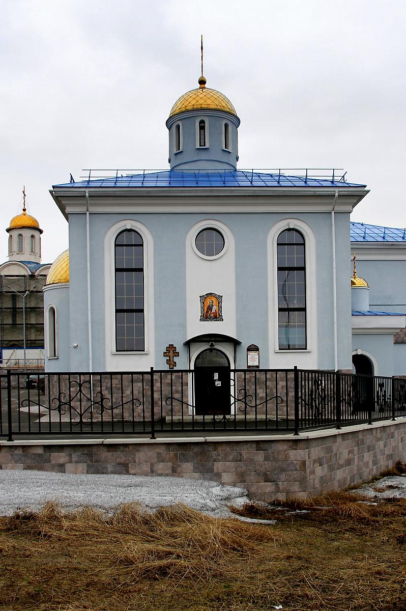 Северный фасад церкви., фасады. Церковь Варлаама Керетского при духовно-спортивном центре, Мурманск (Мурманск, город, Мурманская область)