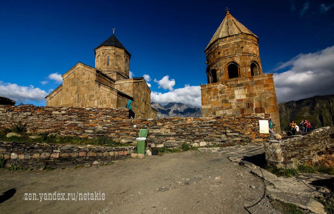Троицкий монастырь, Гергети (Мцхета-Мтианети, Грузия). фасады