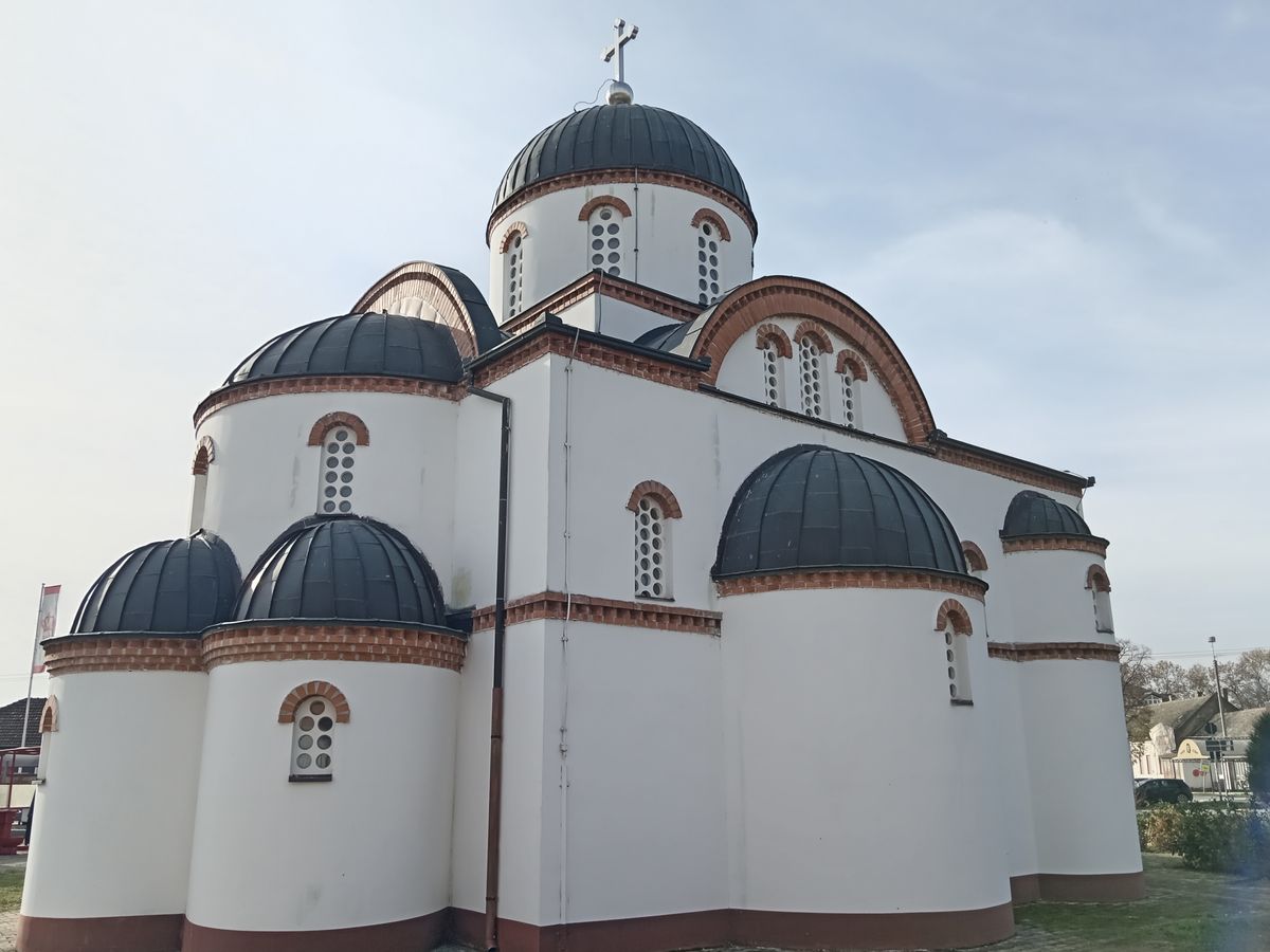 Церковь Георгия Победоносца, Сонта (АК Воеводина, Западно-Бачский округ, Сербия). фасады