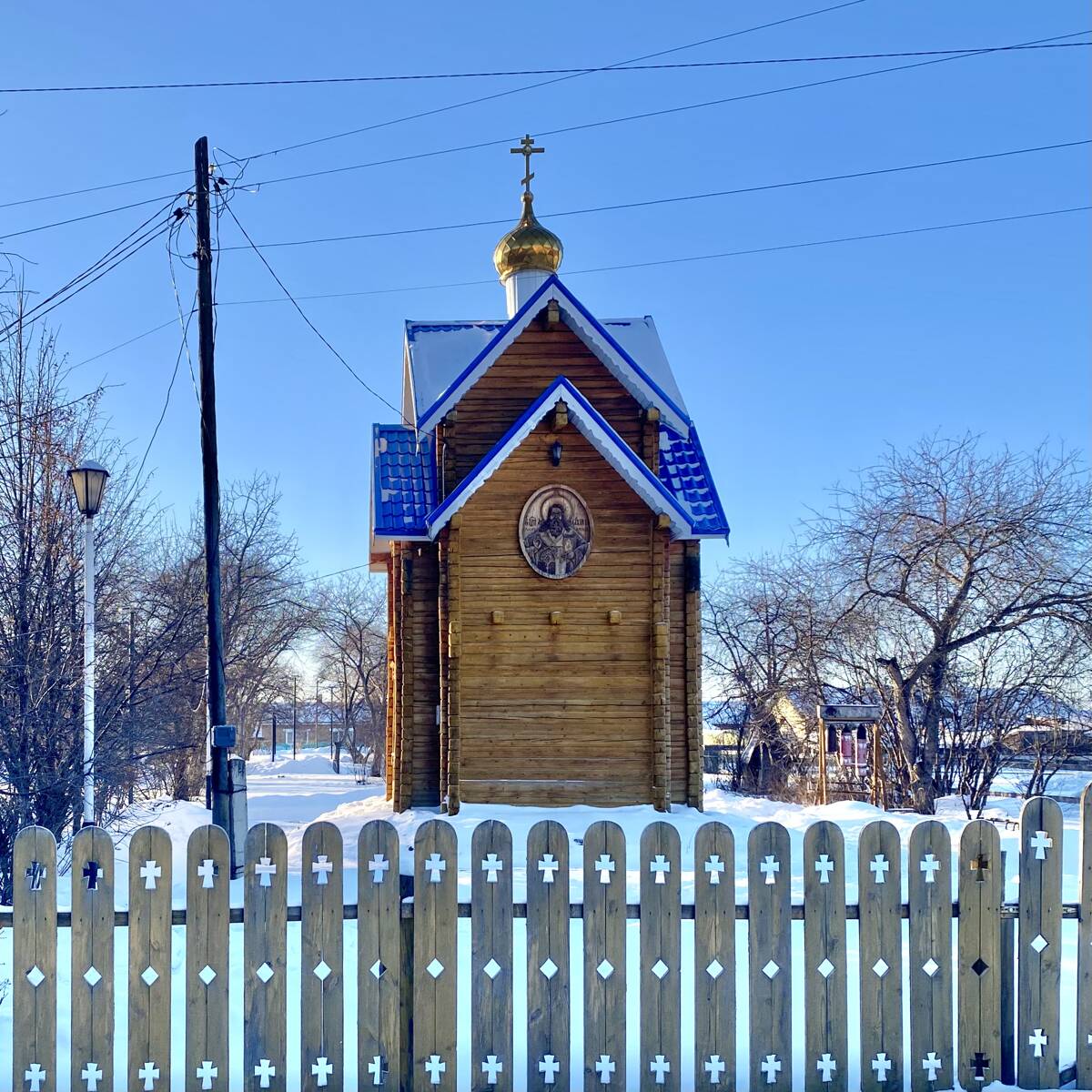 Церковь Амфилохия, епископа Красноярского, Преображенский (Назаровский район, Красноярский край). фасады, Вид с Советской улицы 