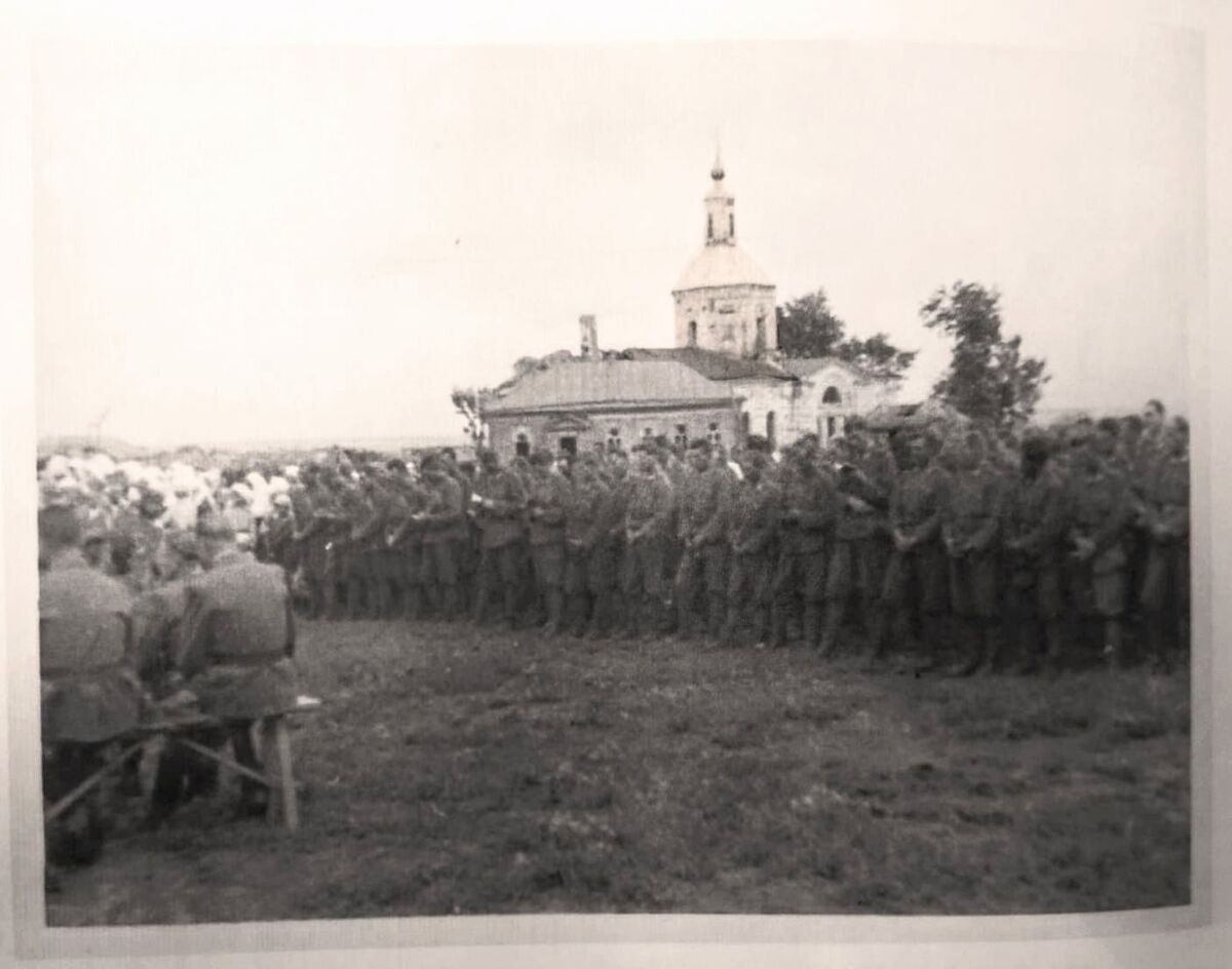 Церковь Димитрия Солунского (старая), Платава (Репьёвский район, Воронежская область). архивная фотография, Фото ок. 1942 г. Из венгерского архива