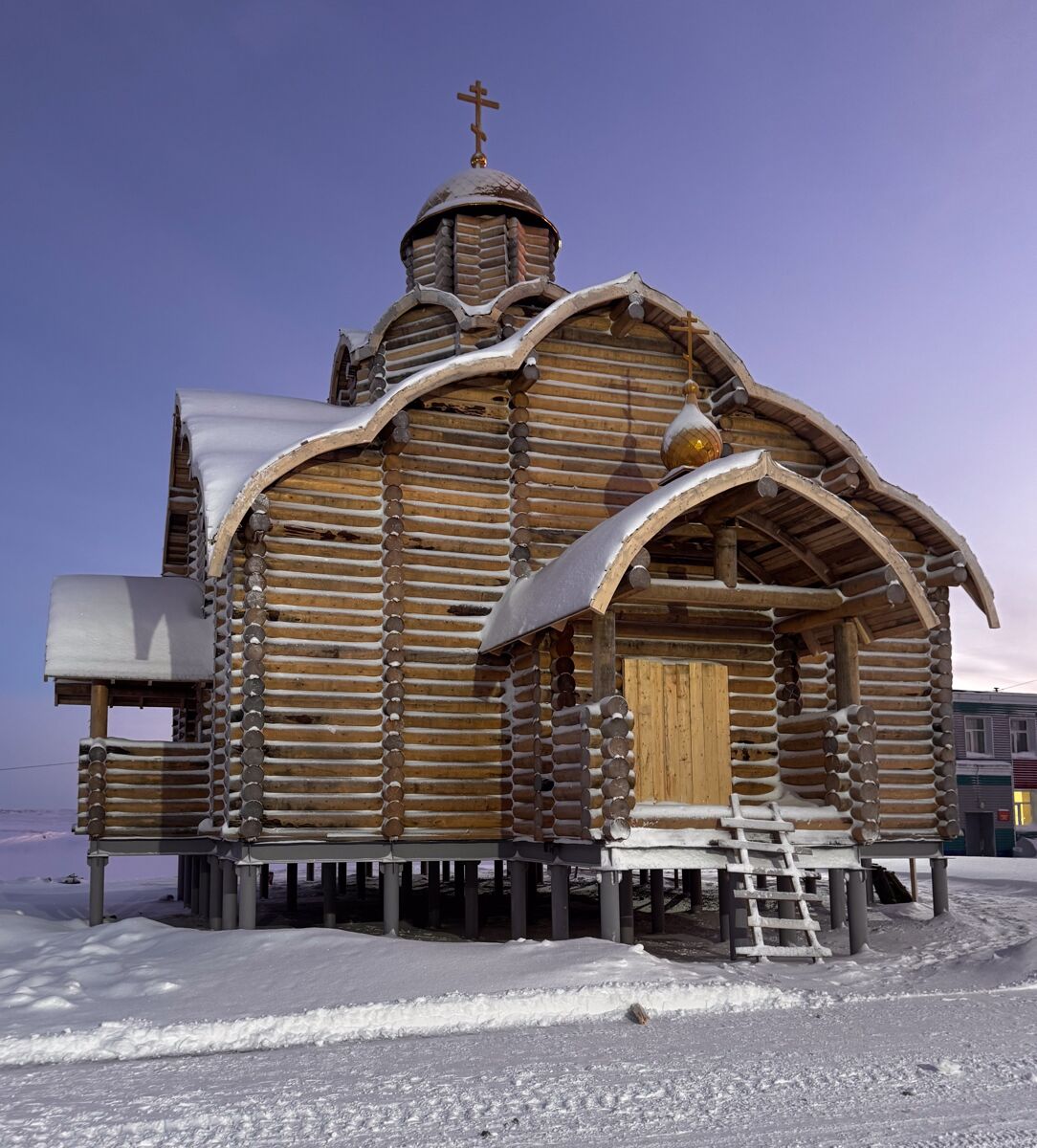 Церковь Серафима Саровского (строящаяся), Белушья Губа (Новая Земля, Архангельская область). документальные фотографии