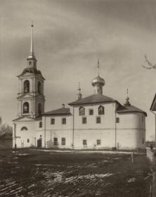 Устюжна. Церковь Петра и Павла (Сретения Господня)