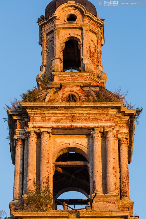 Колокольня храмового комплекса, Курба (Ярославский район, Ярославская область). архитектурные детали