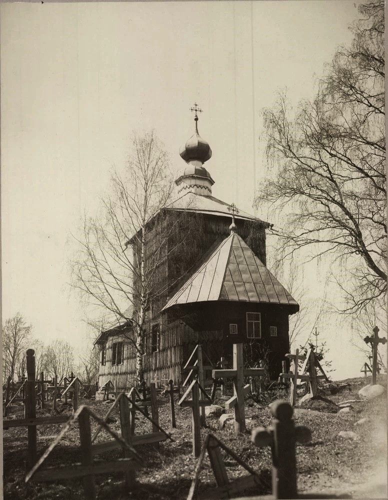 Вид на северо-восточную часть. Фото Павлова Петра Петровича 1912 г. из фондов ГИМ. (ГК №  52311912), архивная фотография. Церковь Александра Невского, Крестцы (Устюженский район, Вологодская область)