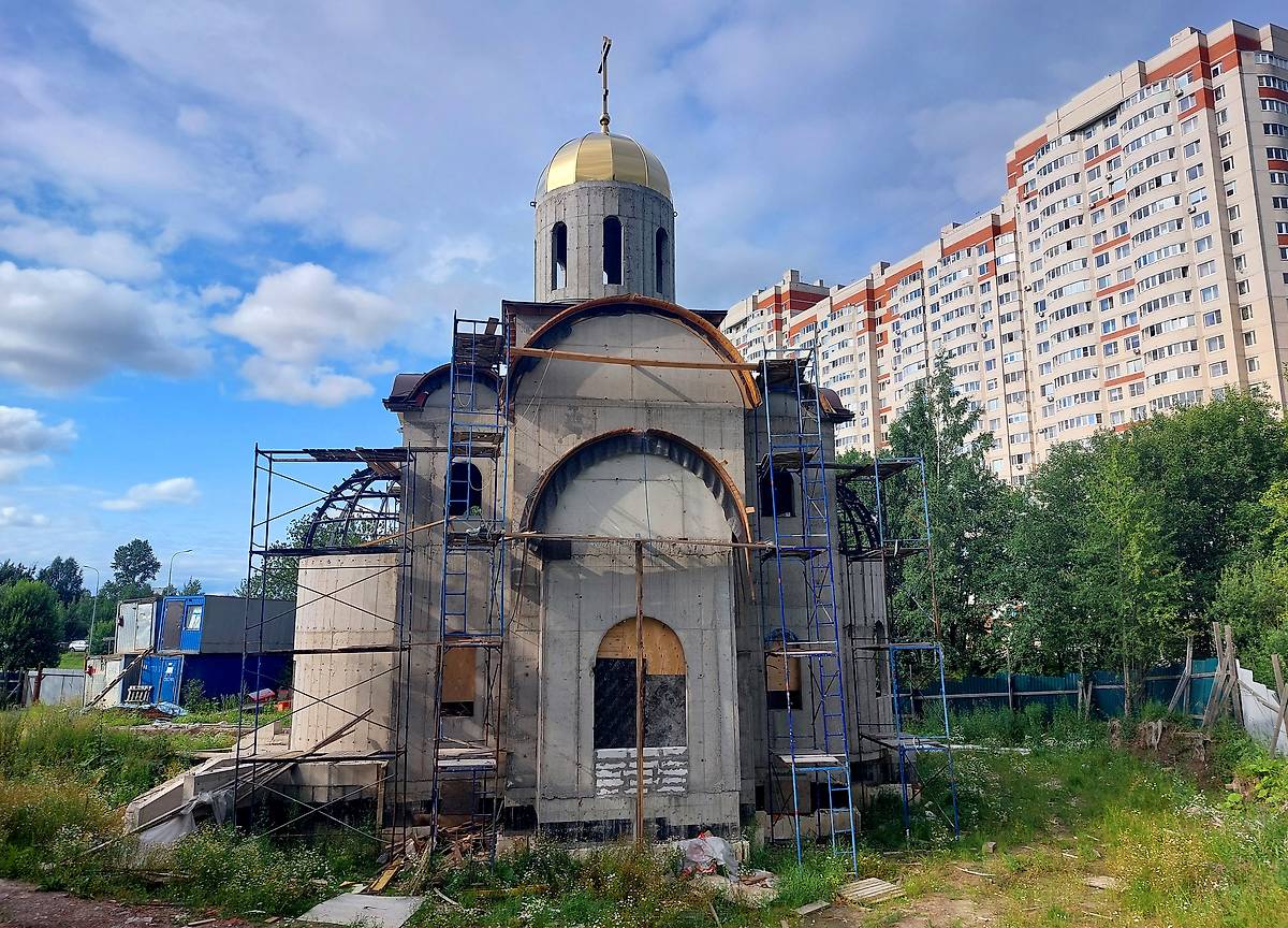 документальные фотографии. Церковь Покрова Пресвятой Богородицы в Яблоновском саду (строящаяся), Невский район (Санкт-Петербург, г. Санкт-Петербург)
