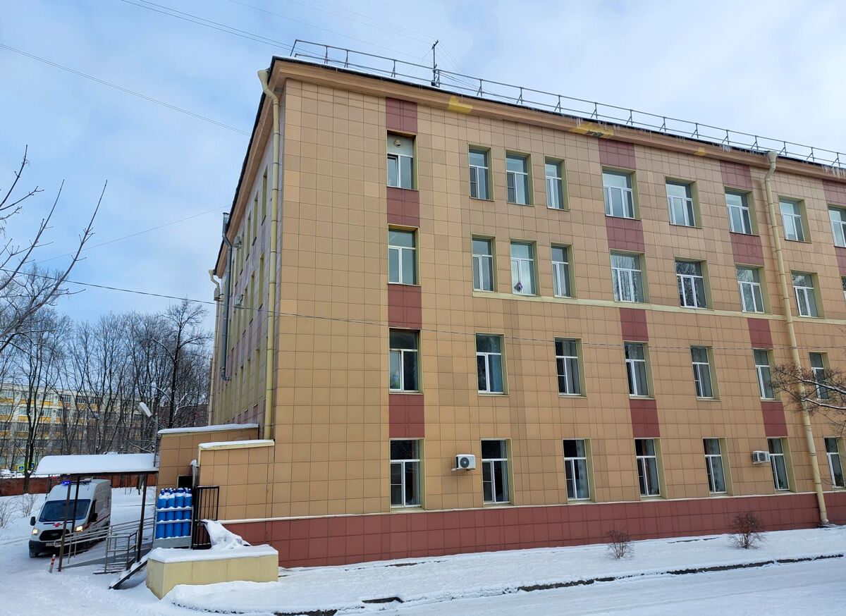 Часовня Иоанна Кронштадтского при Городском Центре по профилактике и борьбе со СПИДом и инфекционными заболеваниями, Адмиралтейский район (Санкт-Петербург, г. Санкт-Петербург). дополнительная информация, Здание Центра, в котором находится часовня.