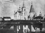 Храмовый комплекс Устьмошского Погоста, Вид с левого берега Онеги, 1901-1929 гг. onegaonline.ru<br>, Погост (Усть-Моша), Плесецкий район, Архангельская область