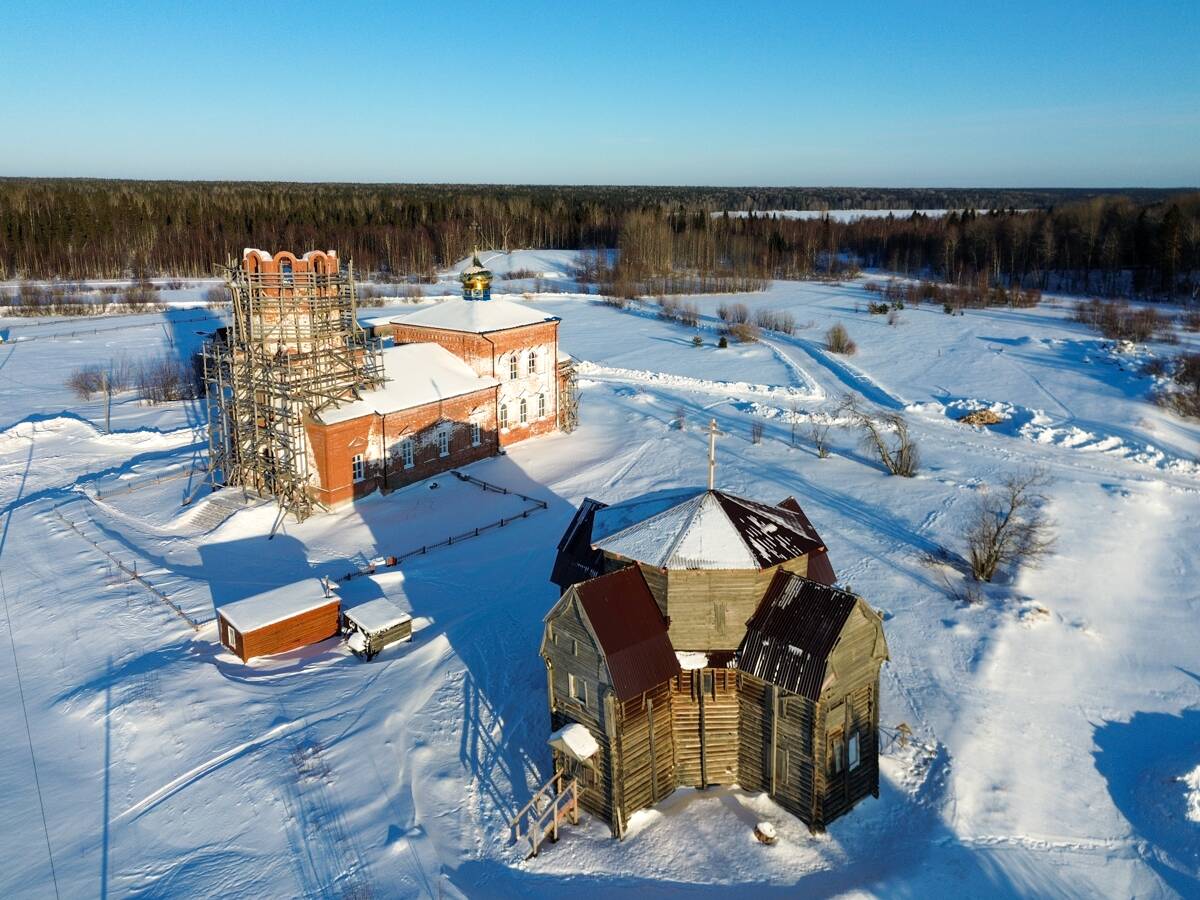 Храмовый комплекс. Церкви Николая Чудотворца и Успения Пресвятой Богородицы, Верховье (Приморский район, Архангельская область). фасады