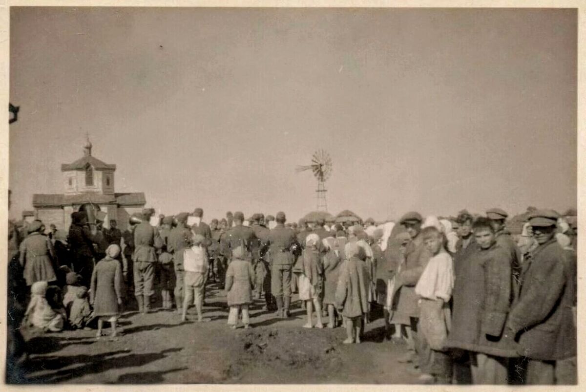 Церковь Георгия Победоносца, Терновое (Острогожский район, Воронежская область). архивная фотография, Около 1942 г. Немецкое фото. Аукцион e-bay