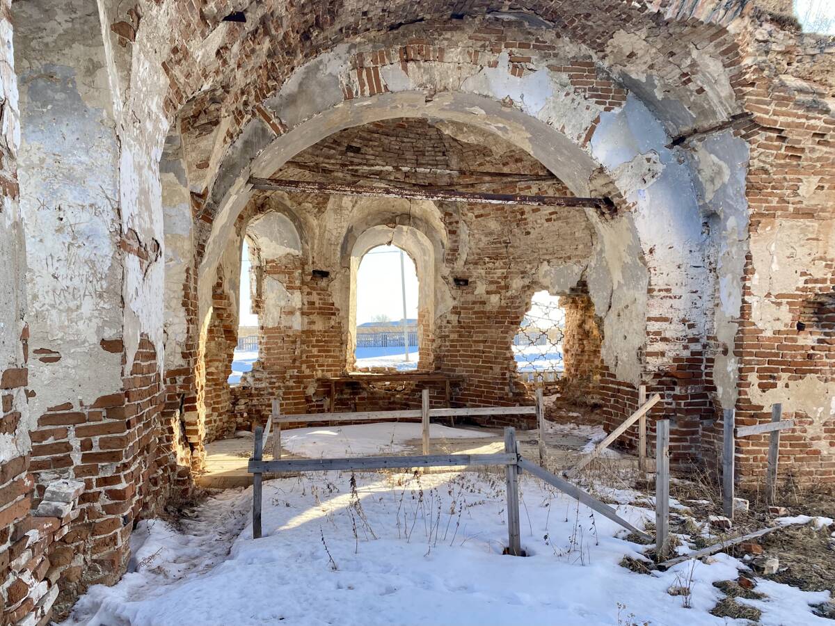 Церковь Спаса Нерукотворного Образа, Ишим (Яйский район, Кемеровская область). интерьер и убранство, Левый придел