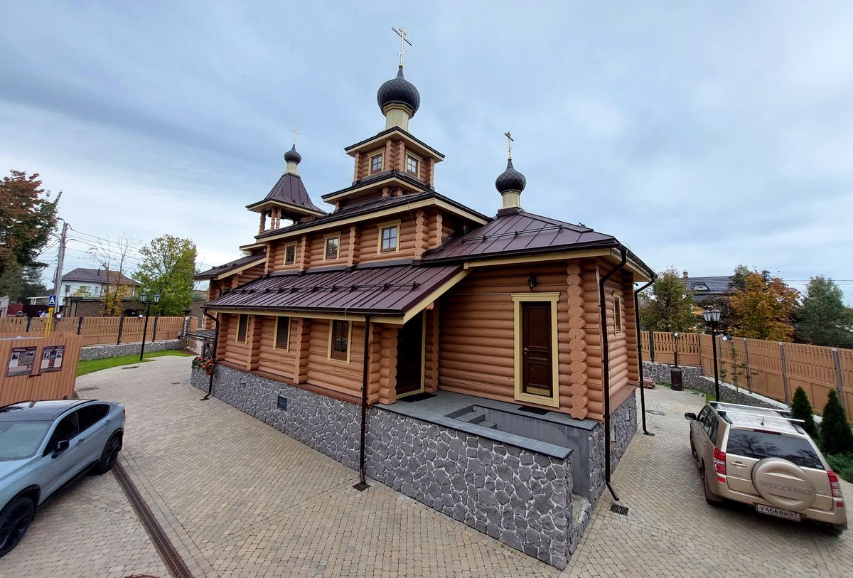 Церковь Собора новомучеников и исповедников Санкт-Петербургских, Петро-Славянка (Санкт-Петербург, Колпинский район, г. Санкт-Петербург). фасады