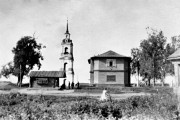 Храмовый комплекс.  Церкви Макария Унженского и Желтоводского и Рождества Христова, Колокольня церкви Рождества Христова и основной объем Макарьевской церкви. Фото сер. XX в. Пучежский муниципальный краеведческий музей<br>, Сёготь, Пучежский район, Ивановская область