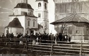 Храмовый комплекс. Церкви Илии Пророка и Покрова Пресвятой Богородицы, "Крестный ход у церкви Ильи Пророка в Белозерске" 1900—1917,.   С https://pastvu.com/p/238831<br>, Белозерск, Белозерский район, Вологодская область
