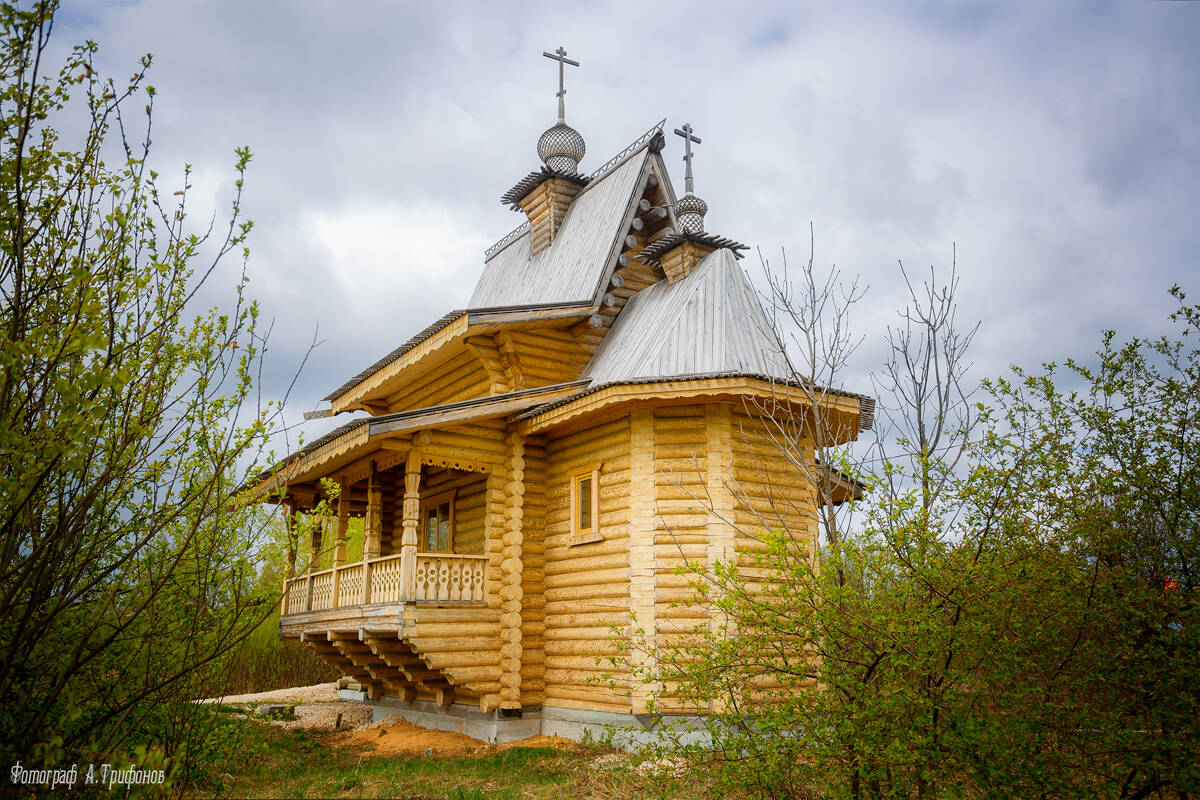 Церковь Жён-мироносиц, Красная Горбатка (Селивановский район, Владимирская область). общий вид в ландшафте
