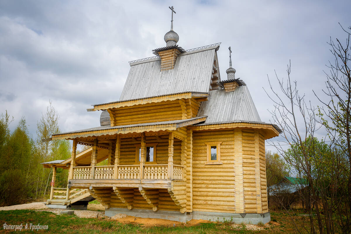 Церковь Жён-мироносиц, Красная Горбатка (Селивановский район, Владимирская область). фасады