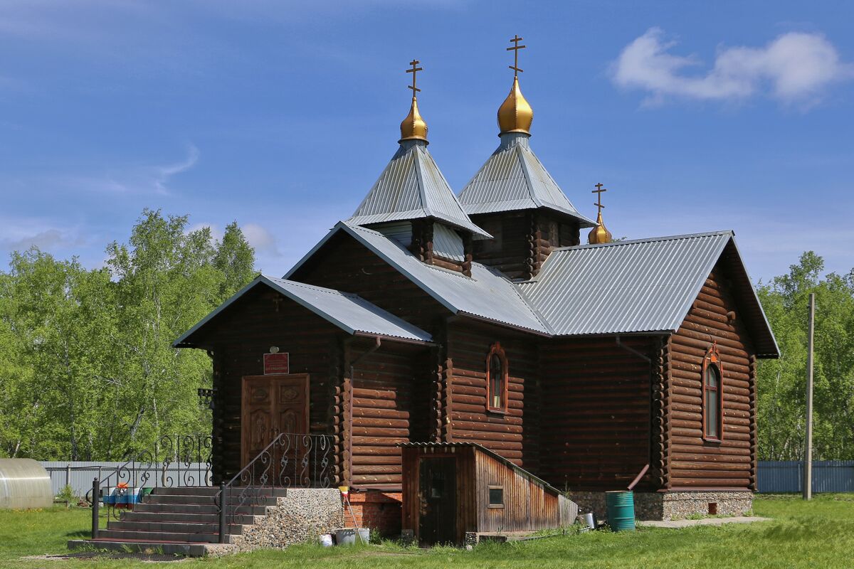 Церковь Богоявления Господня, Ключи (Омский район, Омская область). общий вид в ландшафте