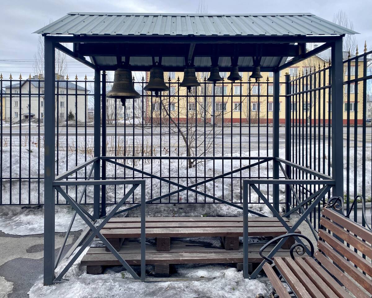 Церковь Благовещения Пресвятой Богородицы, Ленинск-Кузнецкий (Ленинск-Кузнецкий район и г. Ленинск-Кузнецкий, Кемеровская область). дополнительная информация, Звонница 