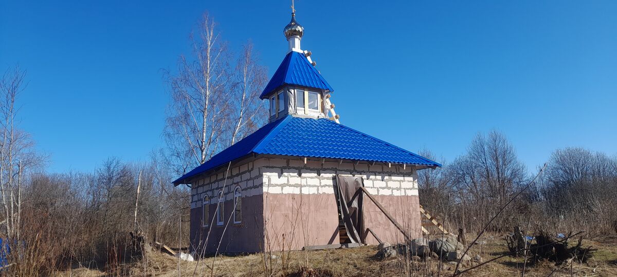 Часовня Петра и Павла, Лигово (Волховский район, Ленинградская область). документальные фотографии