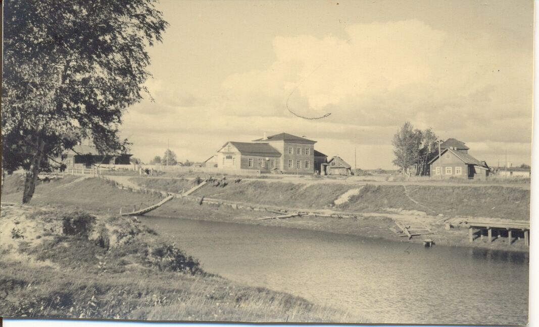 Церковь Казанской иконы Божией Матери, Олонец (Олонецкий район, Республика Карелия). архивная фотография, Фото с сайта Олонецкой библиотеки biblioteka-olon.karelia.ru