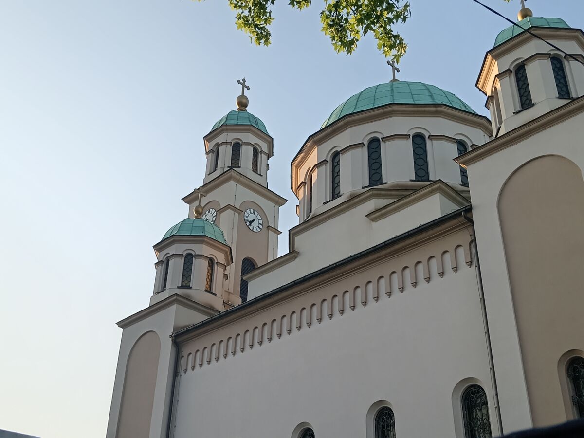Собор Успения Пресвятой Богородицы, Тузла (Босния и Герцеговина, Прочие страны). архитектурные детали, Купола собора.