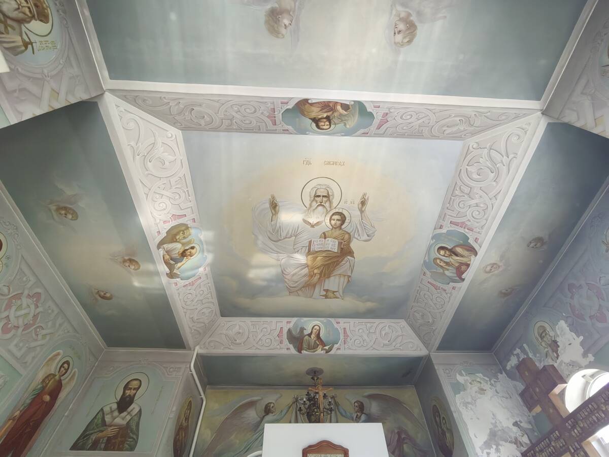 Церковь Серафима Саровского, Лазаревское (Сочи, город, Краснодарский край). интерьер и убранство