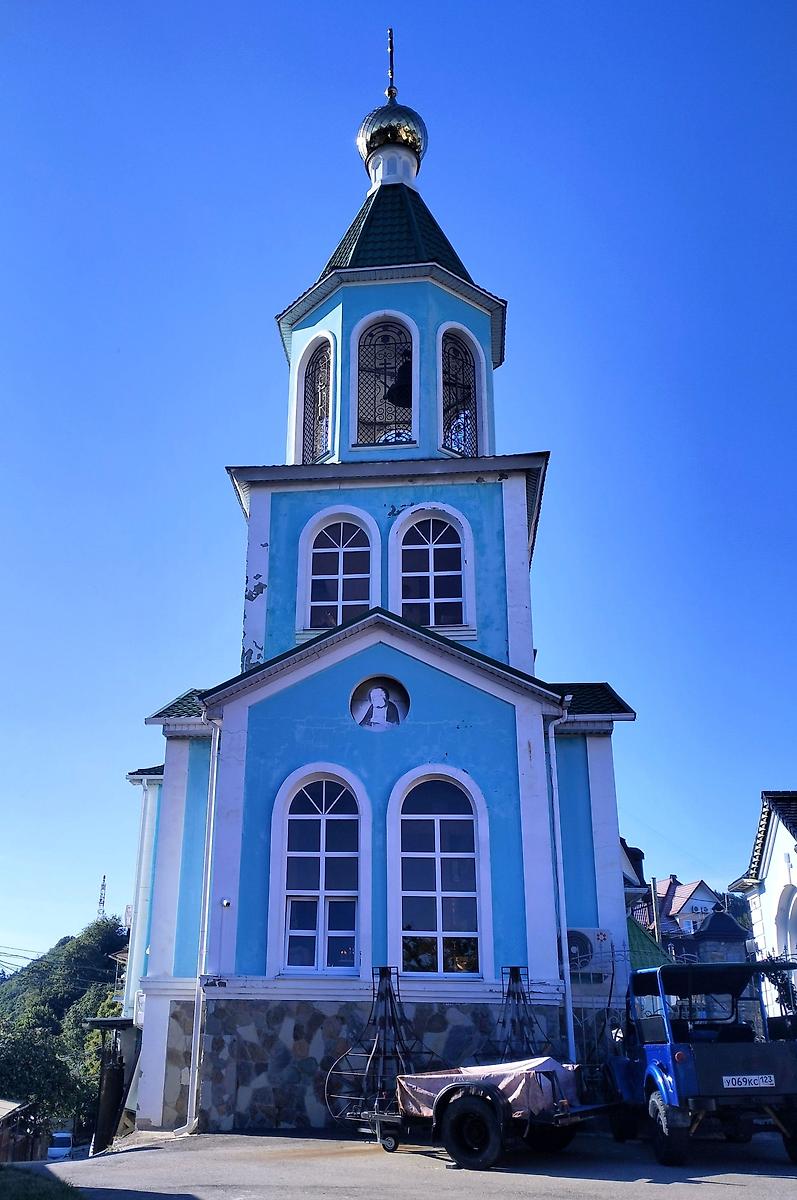 Южный фасад, фасады. Церковь Серафима Саровского, Лазаревское (Сочи, город, Краснодарский край)