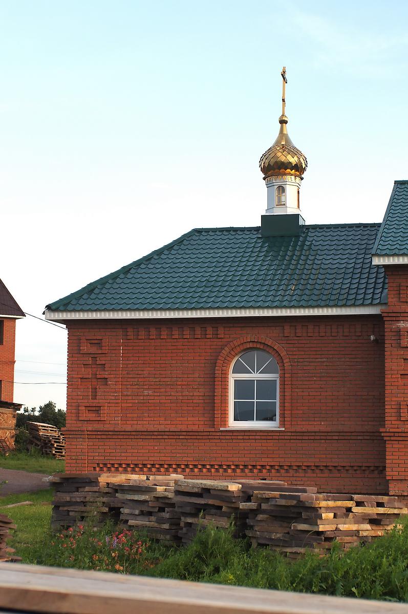 Апсида храма., архитектурные детали. Варваринский женский монастырь. Церковь Варвары Скворчихинской, Скворчиха (Ишимбайский район, Республика Башкортостан)