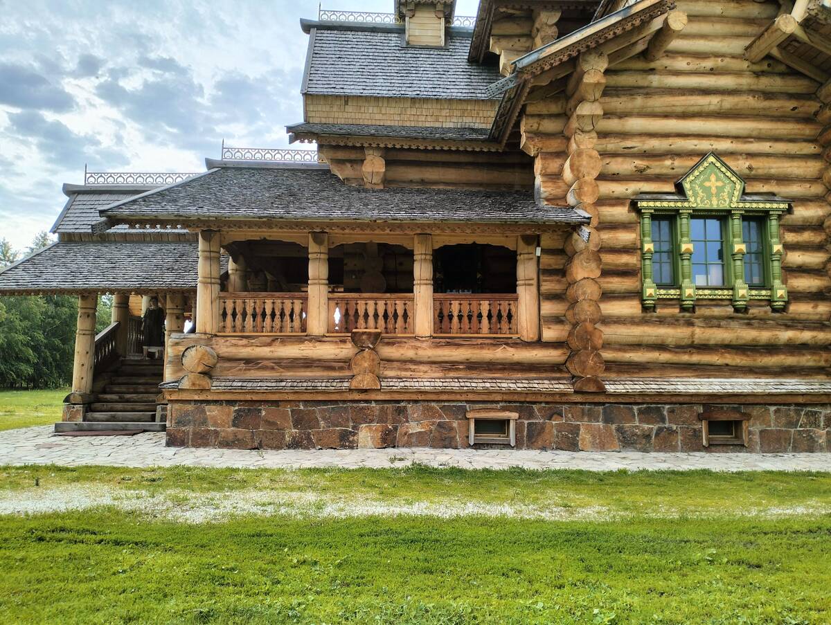 Церковь Николая Чудотворца, Новотырышкино (Смоленский район, Алтайский край). архитектурные детали