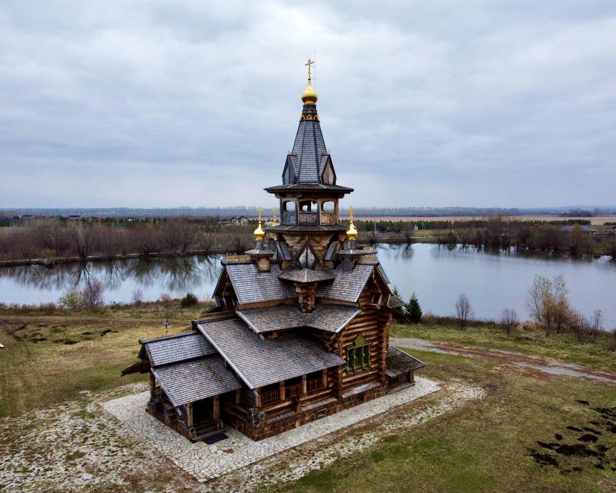 Вид с ЮЗ, фасады. Церковь Николая Чудотворца, Новотырышкино (Смоленский район, Алтайский край)