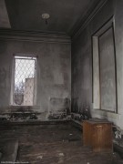 Церковь Троицы Живоначальной (старая), После пожара от храма осталась только алтарная часть<br>, Староуткинск, Шалинский район (Шалинский ГО и ГО Староуткинск), Свердловская область