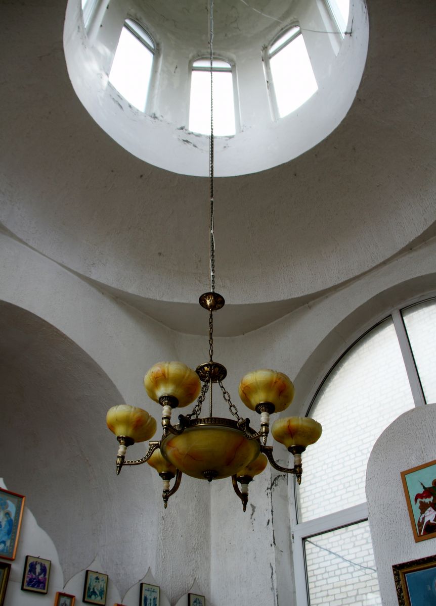 Интерьер Георгиевской часовни., интерьер и убранство. Часовня Георгия Победоносца при военкомате, Ессентукская (Предгорный район, Ставропольский край)