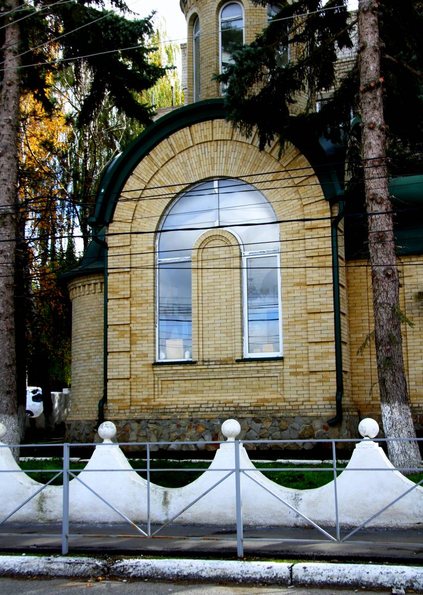 архитектурные детали. Часовня Георгия Победоносца при военкомате, Ессентукская (Предгорный район, Ставропольский край)