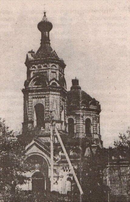 Вид с юго-запада, 1960-е г.г., архивная фотография. Церковь Николая Чудотворца, Червленое (Сумской район, Украина, Сумская область)