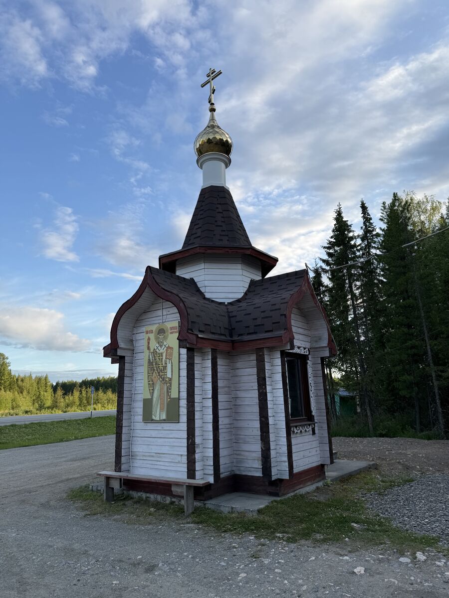 Часовня Спиридона Тримифунтского, Оус (Ивдель (Ивдельский ГО и ГО Пелым), Свердловская область). фасады, Вид с северо-востока
