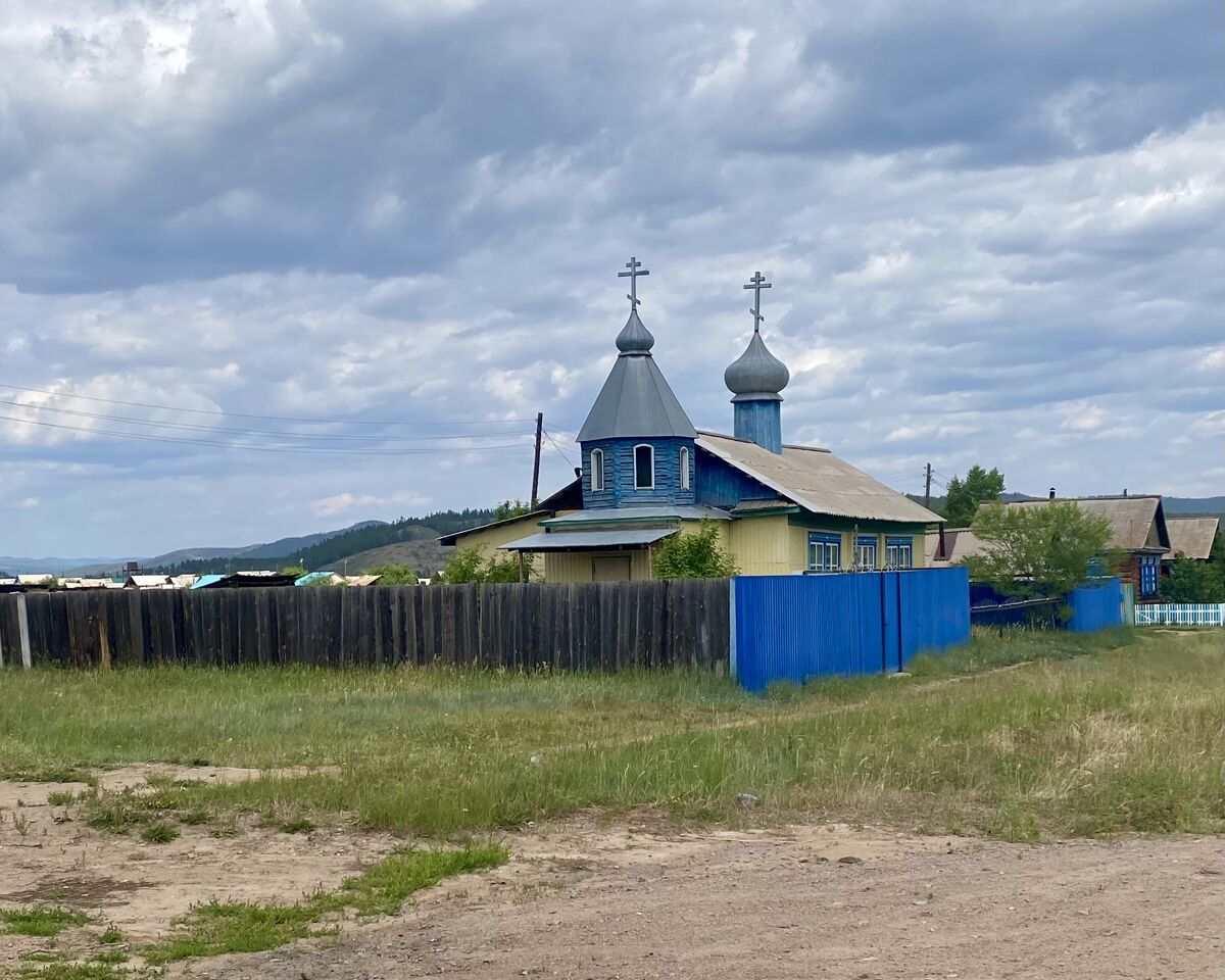 Церковь Иоанна Предтечи, Верхний Жирим (Тарбагатайский район, Республика Бурятия). дополнительная информация, Вид с перекрестка  улиц Ленина и Молодежная
