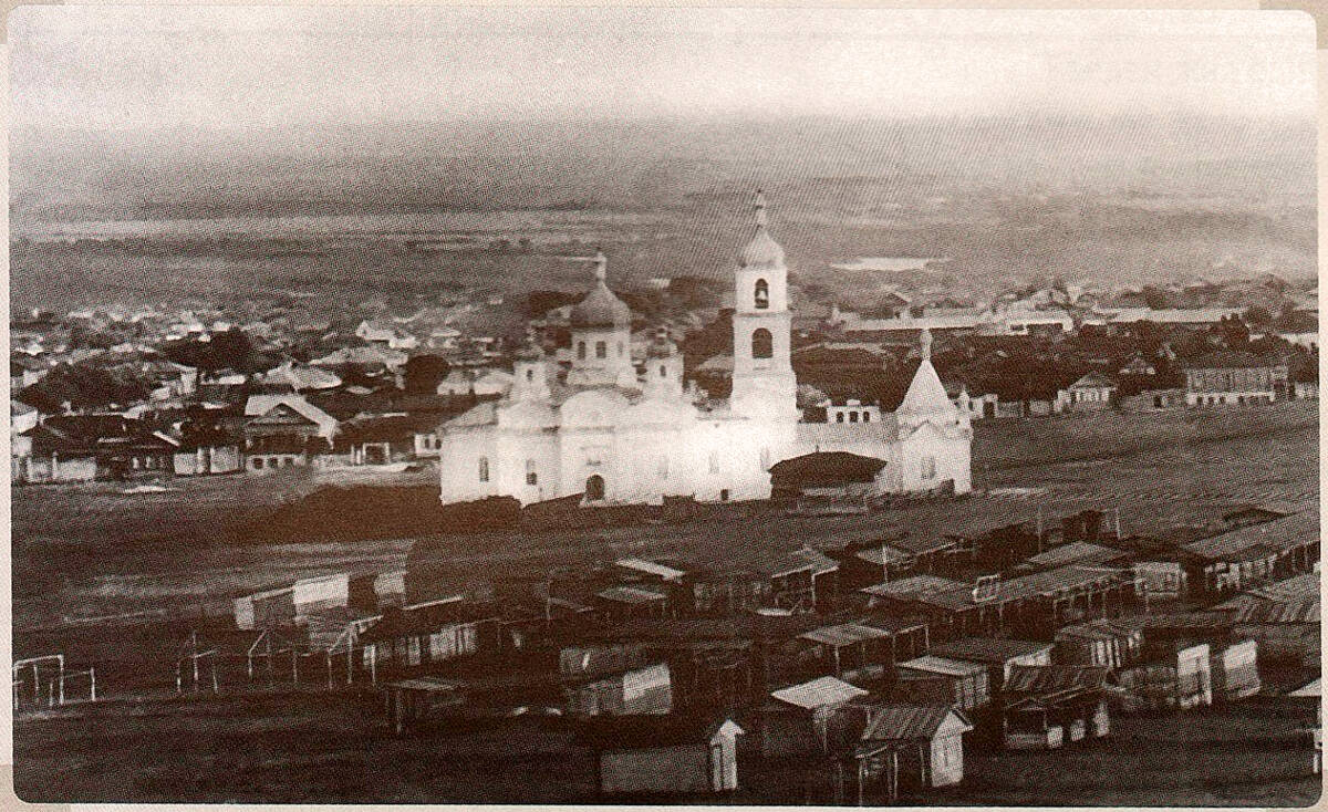 Церковь Михаила Архангела, Бугуруслан (Бугурусланский район, Оренбургская область). архивная фотография, Фотография с видом церкви Михаила Архангела. Приблизительная датировка: 1909-1914 гг.