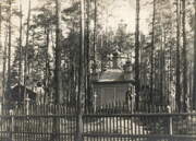 Неизвестная часовня на братском кладбище, Фото 1917 года из фондов Национального музея Республики Татарстан<br>, Колпея, Сморгонский район, Беларусь, Гродненская область