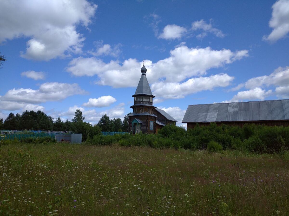 Часовня Михаила Тихоницкого, Дамаскино (Кильмезский район, Кировская область). общий вид в ландшафте