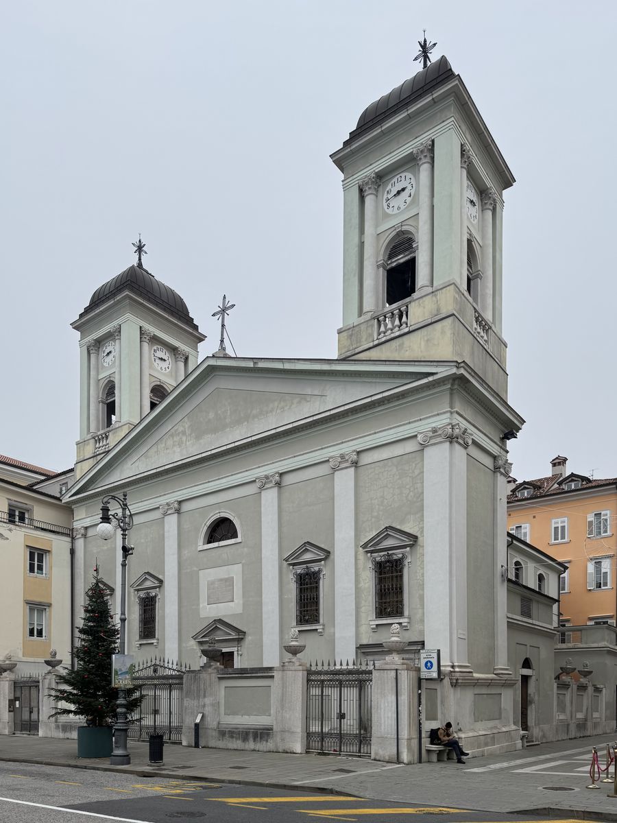 Церковь Николая Чудотворца, Триест (Италия, Прочие страны). фасады, Вид с угла 3 ноября и св. Николая