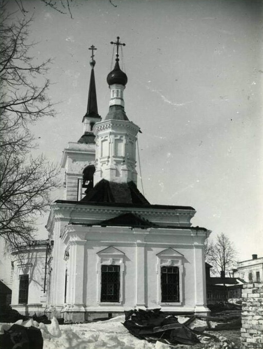 Церковь Покрова Пресвятой Богородицы, Арзамас (Арзамасский район и г. Арзамас, Нижегородская область). архивная фотография, Покровская церковь. 1920-1929 гг. Фото с сайта https://pastvu.com/p/984691