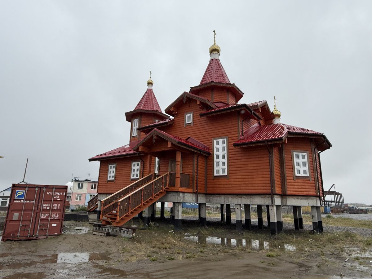 Церковь Владимира равноапостольного, Угольные Копи (Анадырский район, Чукотский автономный округ). фасады, Вид с юго-востока