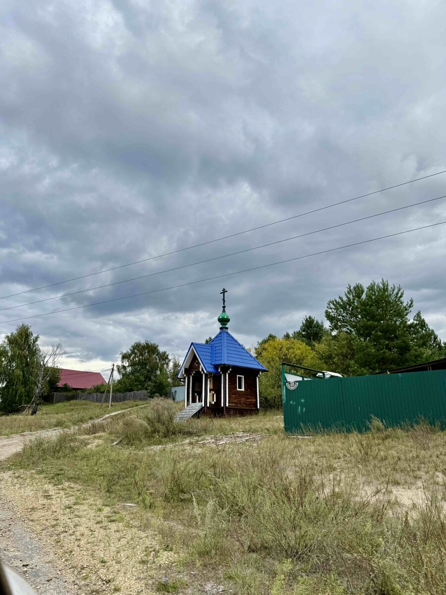 Неизвестная часовня, Венец (Павловский район, Нижегородская область). общий вид в ландшафте