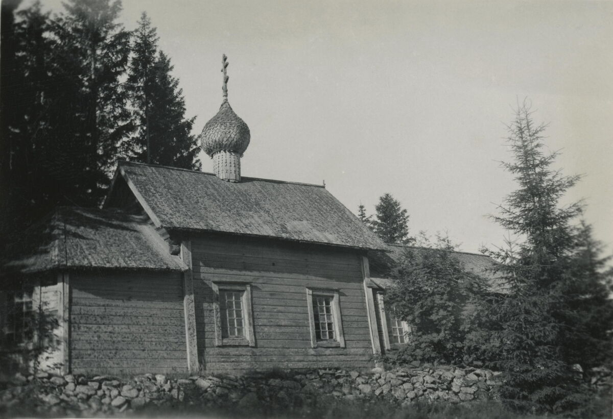 Церковь Успения Пресвятой Богородицы, Варпакюля, урочище (Суоярвский район, Республика Карелия). архивная фотография, Фото 1936 года с сайта www.finna.fi. Автор Uuno Korhonen