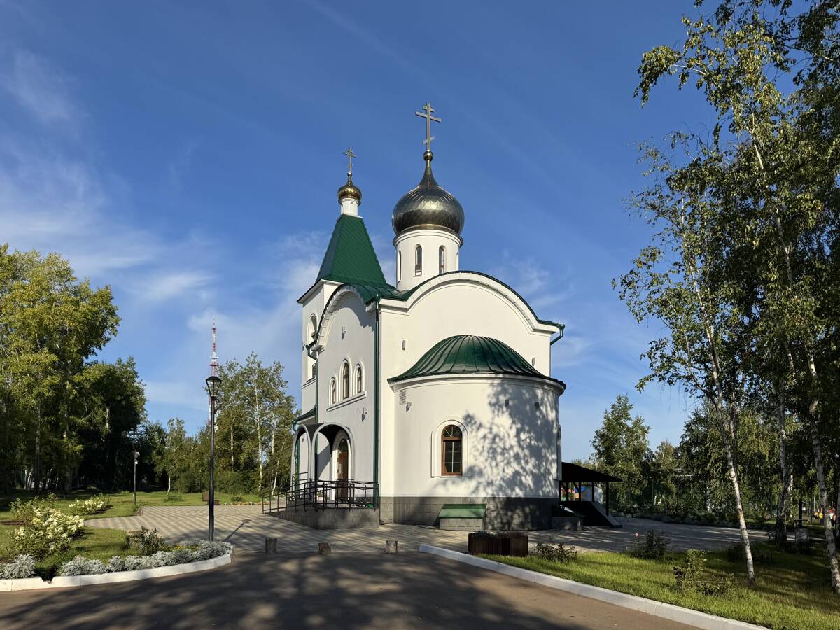 Церковь Петра и Февронии, Братск (Братский район, Иркутская область). фасады, Вид с юго-востока