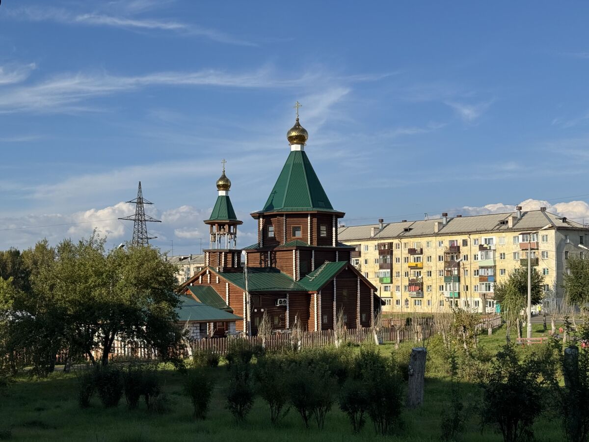 Церковь Сергия Радонежского в Осиновке, Братск (Братский район, Иркутская область). общий вид в ландшафте, Общий вид с юго-запада