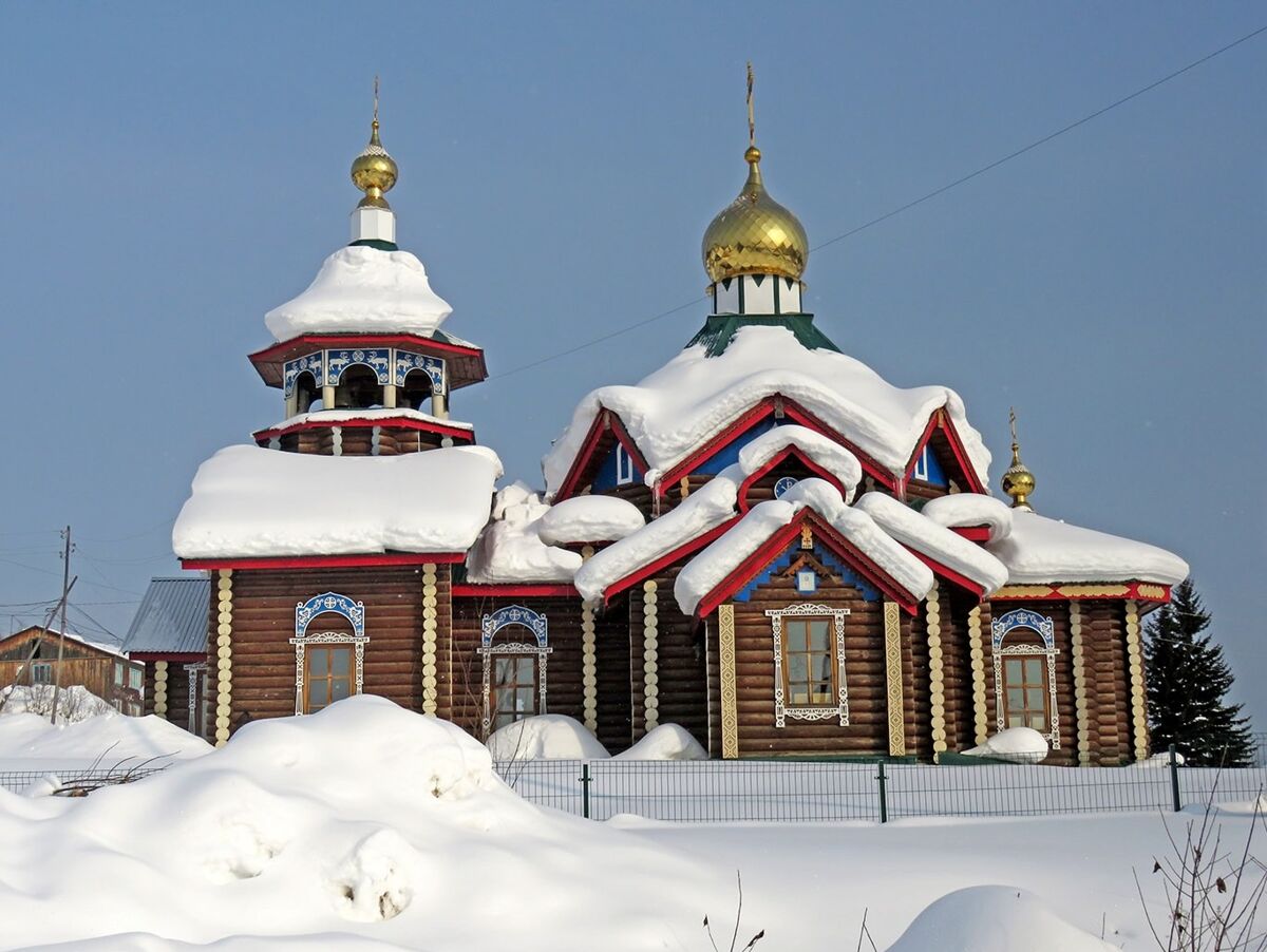 Церковь Тихона, патриарха Всероссийского, Байкит (Эвенкийский район, Красноярский край). фасады