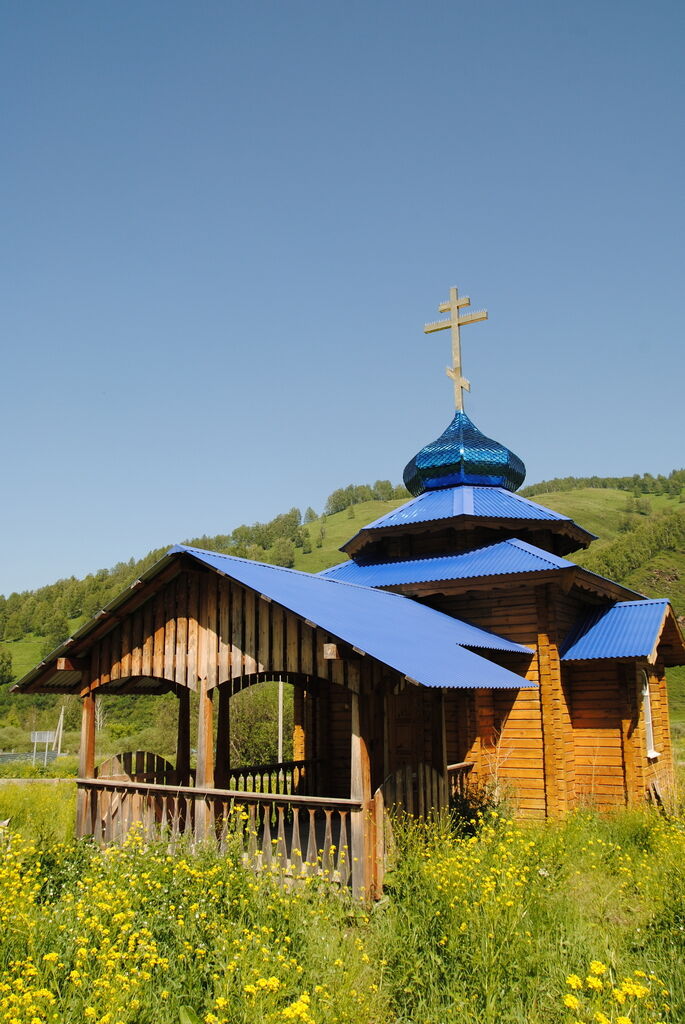 Часовня Петра и Павла, Тог-Алтай (Солонешенский район, Алтайский край). общий вид в ландшафте, Часовня Петра и Павла