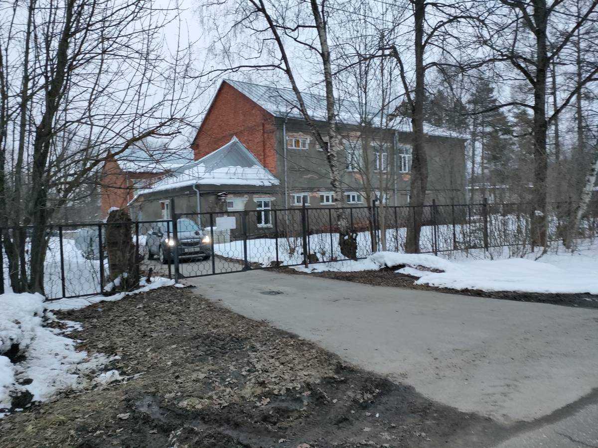 Домовая церковь Пантелеимона Целителя при Ашукинской больнице, Ашукино (Пушкинский район и гг. Ивантеевка, Королёв, Московская область). фасады